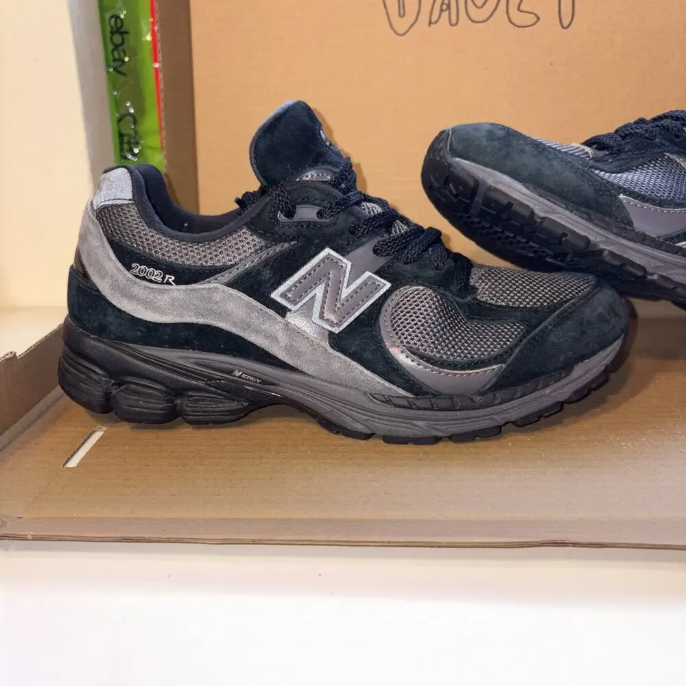 New Balance size 5m